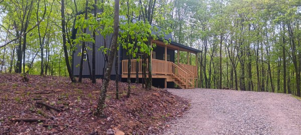 Solar Cabin With a Cave property photo