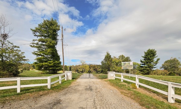 Skyline House - Pike County, Ohio - 70.0 acres