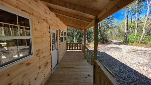 Lil’ Slice of Heaven Cabin property photo