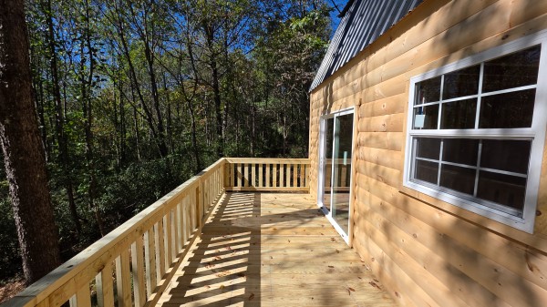 Lil’ Slice of Heaven Cabin property photo