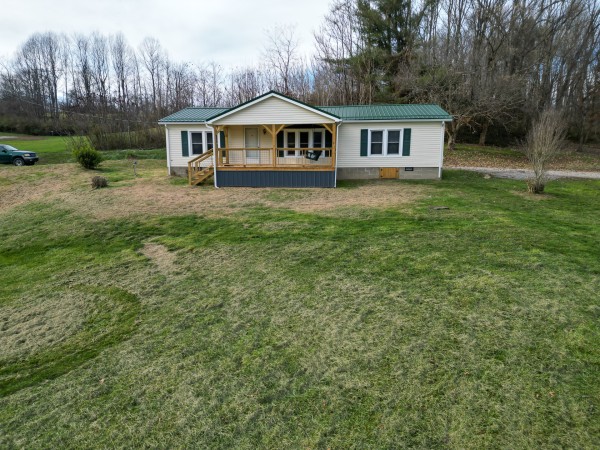 33747 Wolf Hill Rd, McArthur, OH 45651 property photo