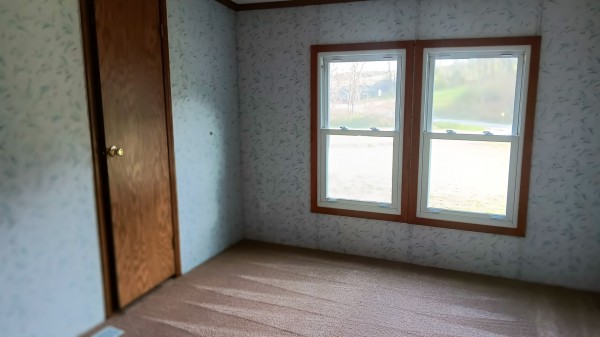 33747 Wolf Hill Rd, McArthur, OH 45651 property photo
