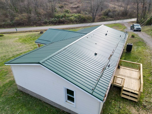 33747 Wolf Hill Rd, McArthur, OH 45651 property photo