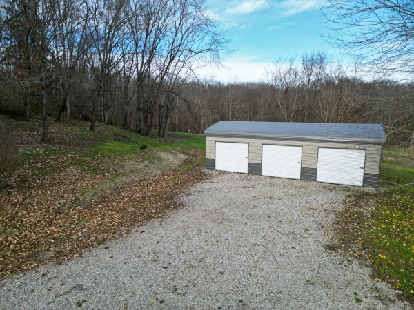 33747 Wolf Hill Rd, McArthur, OH 45651 property photo