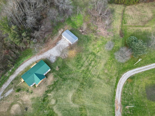 33747 Wolf Hill Rd, McArthur, OH 45651 property photo