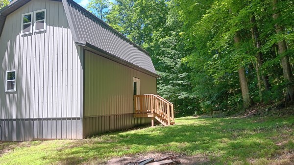 Creekview Cabin on Little Raccoon Creek property photo