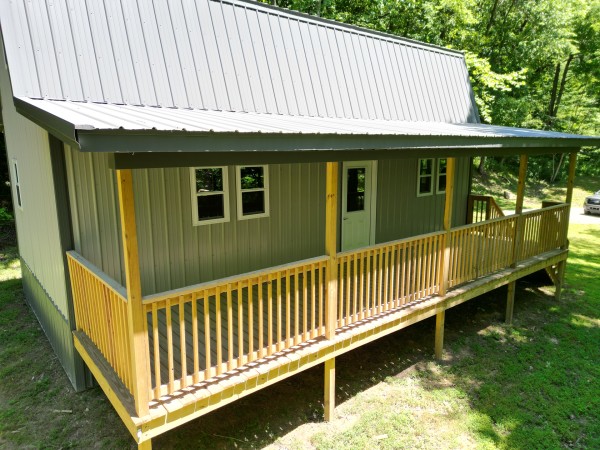 Creekview Cabin on Little Raccoon Creek property photo