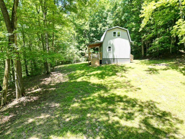 More of Creekview Cabin on Little Raccoon Creek