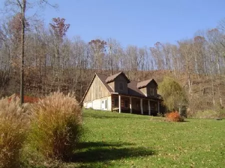 Log Cabin On 6.8 Secluded Acres